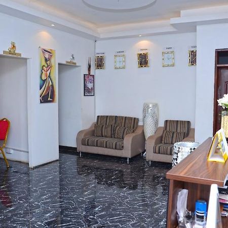 Dianwill Hotel Entebbe Kültér fotó