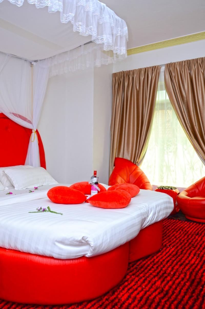 Dianwill Hotel Entebbe Kültér fotó