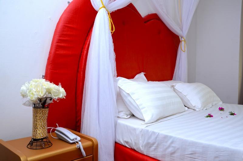 Dianwill Hotel Entebbe Kültér fotó